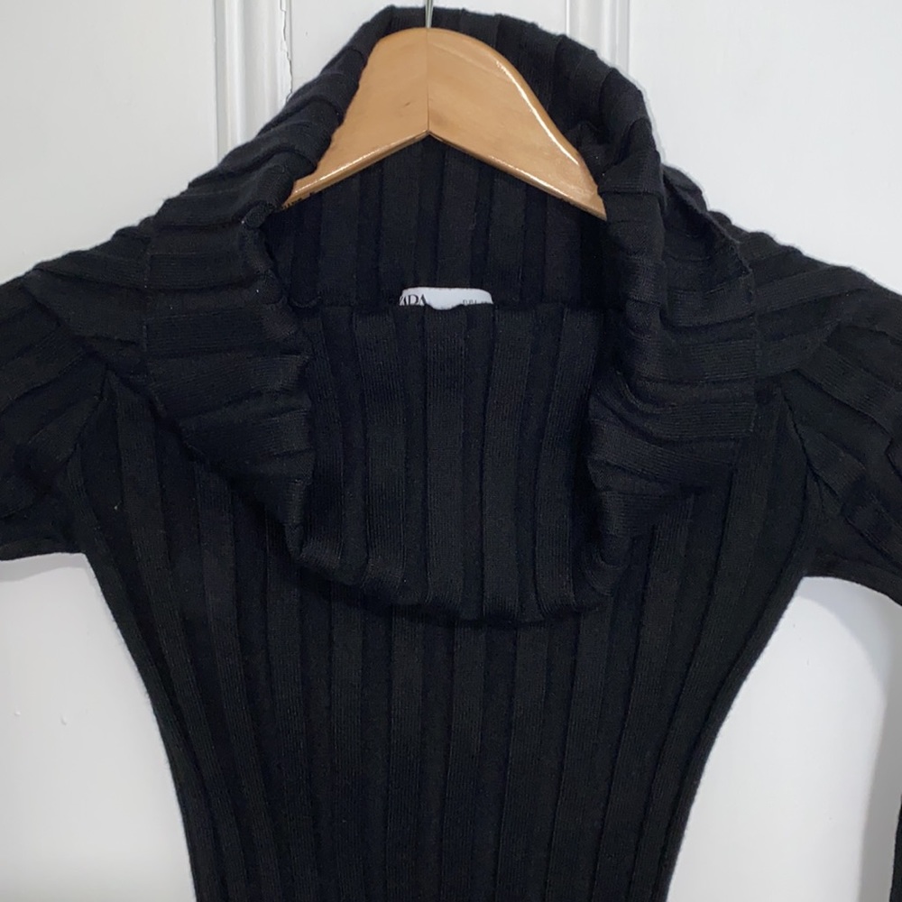 Zara Wide Ribbed Top - Picture 2 of 5